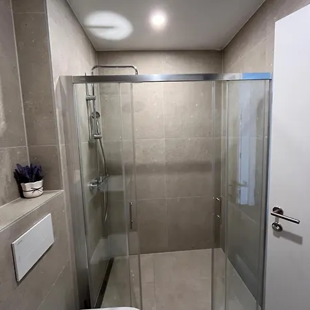 Ema Apartament *